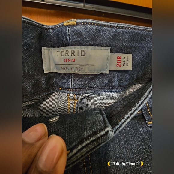 Torrid First at Fit High Rise 3 Button Jeans 20R - Picture 2 of 3